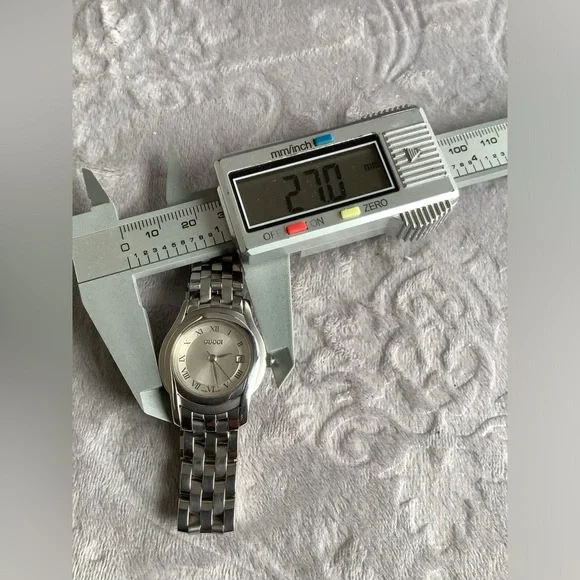 Ladies GUCCI stainless steel watch💖 - Picture 11 of 13